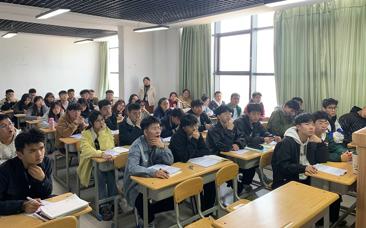 学生全.png