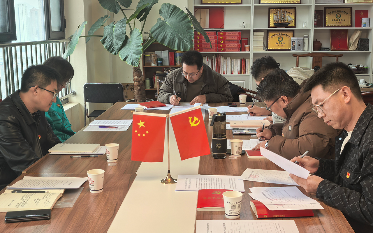 近景.png 近景.png